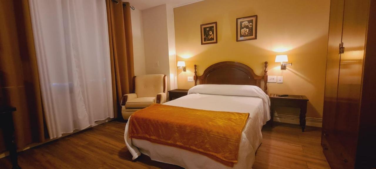 Hotel La Casa De La Abuela à Narón Extérieur photo