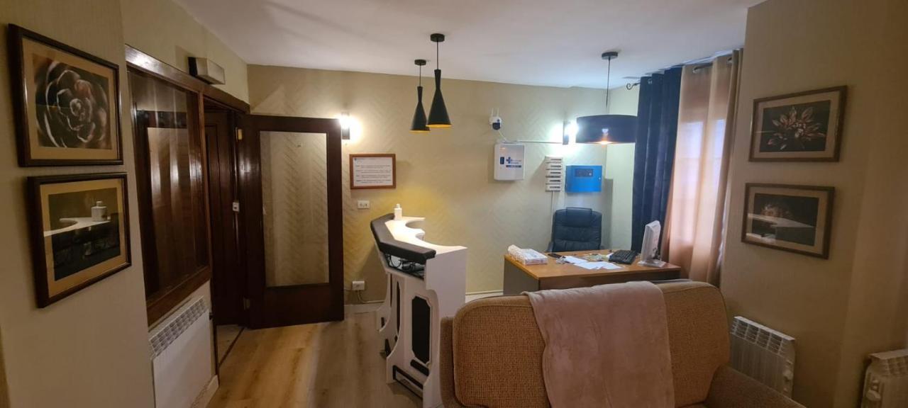 Hotel La Casa De La Abuela à Narón Extérieur photo